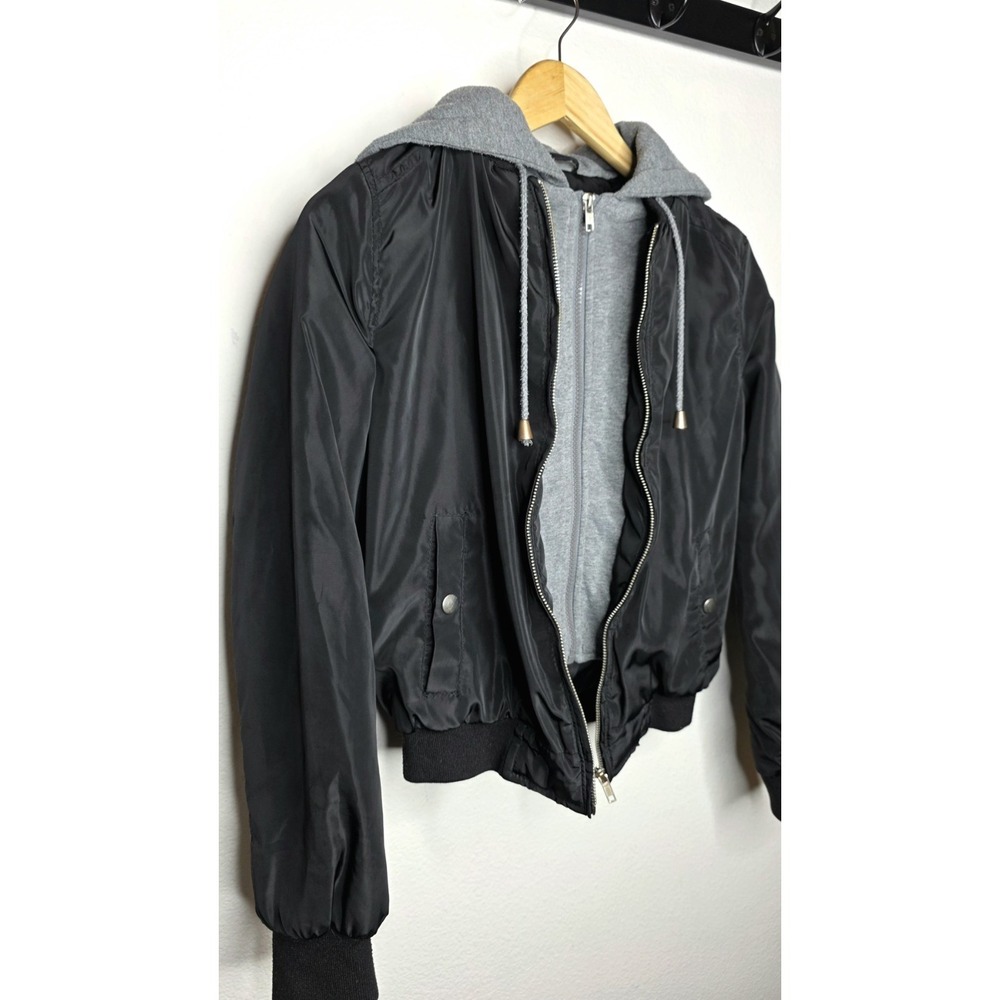 Ambiance Women's Small Black Bomber Jacket Gray Hooded Layered Quilted Lining...